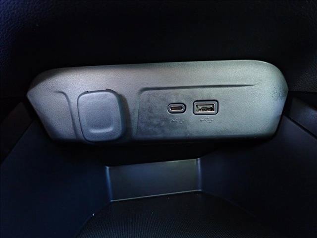 New 2026 Chevrolet Trax LT w/ Midnight Edition FWD image 19