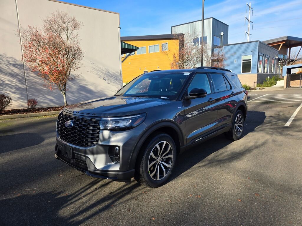 New 2026 Ford Explorer ST-Line AWD/4WD image 1