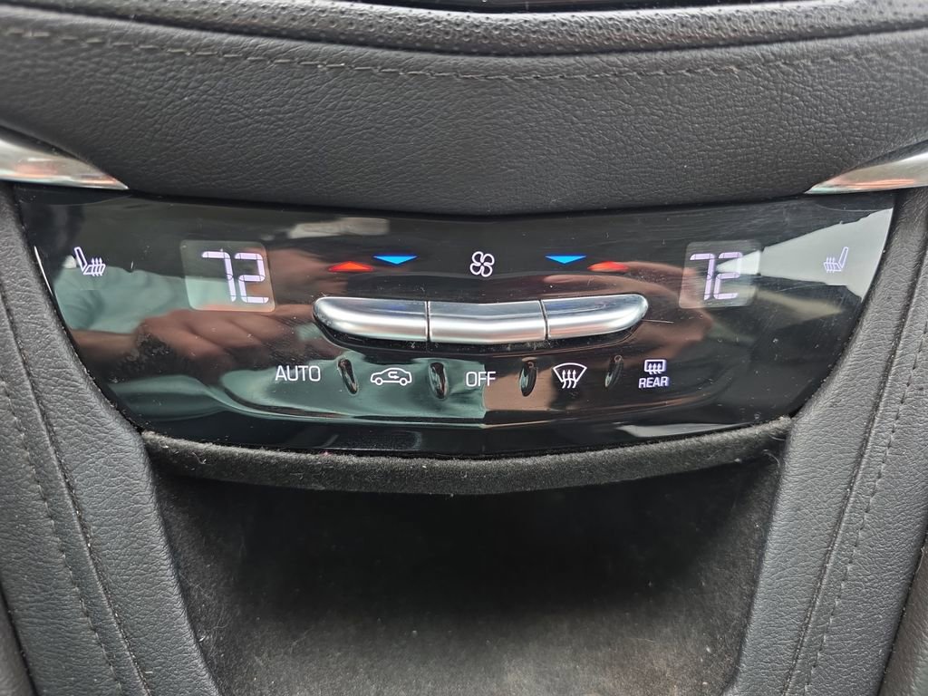 Used 2019 Cadillac XT5 Luxury image 29