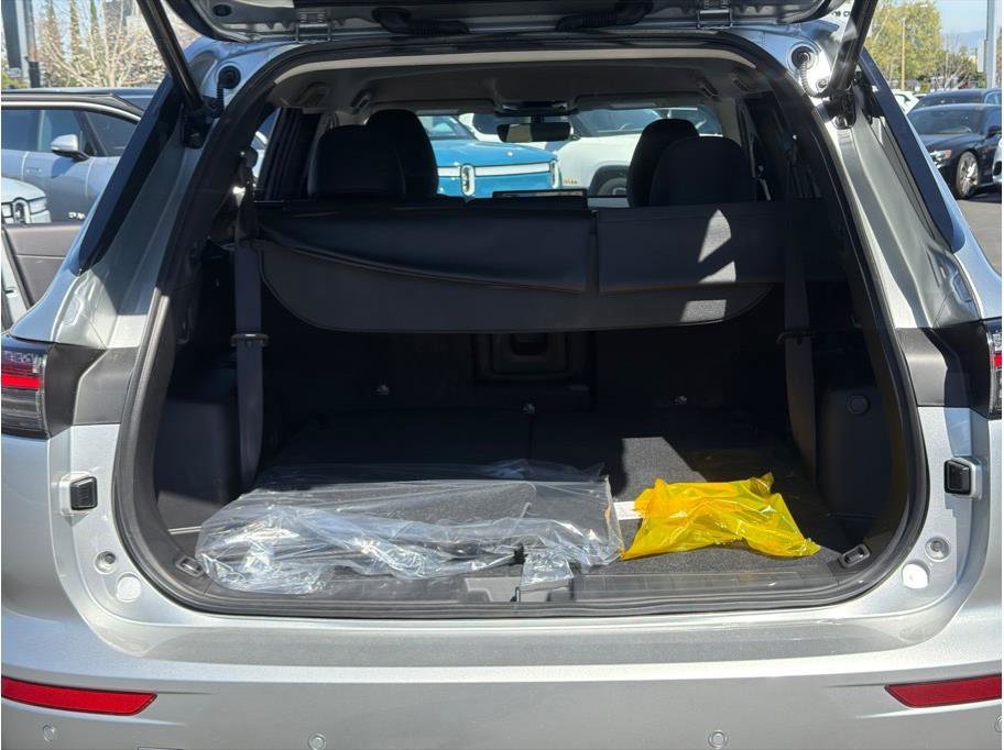 Used 2025 Mitsubishi Outlander SE image 23