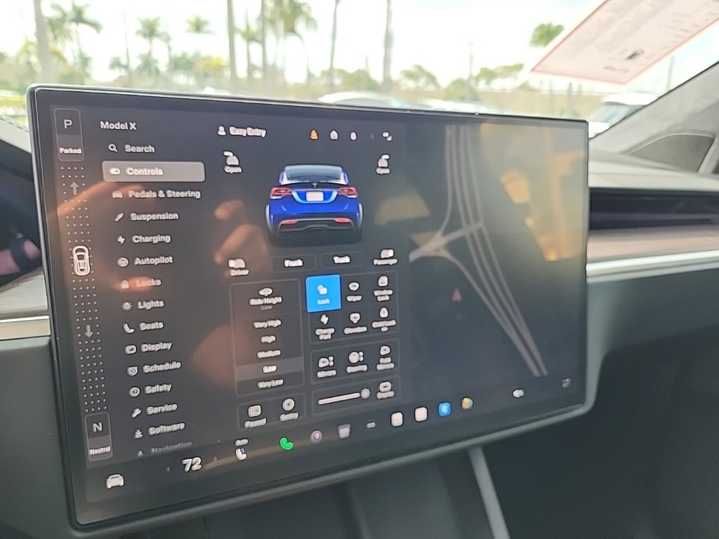 Used 2024 Tesla Model X image 30