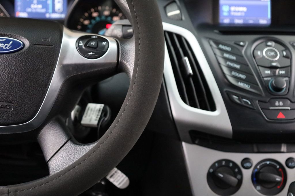 Used 2014 Ford Focus SE image 29