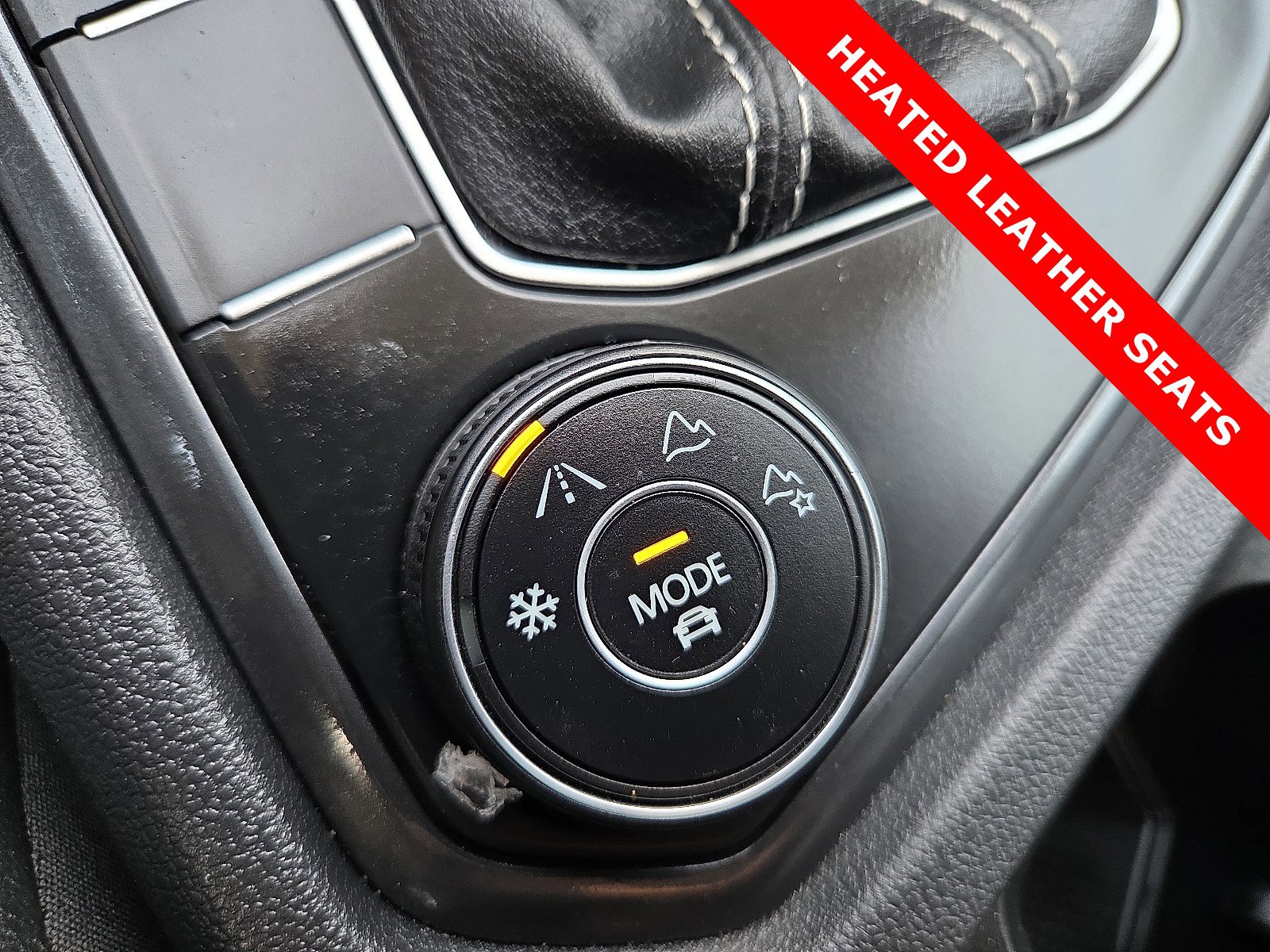 Used 2024 Volkswagen Tiguan Wolfsburg Edition image 20
