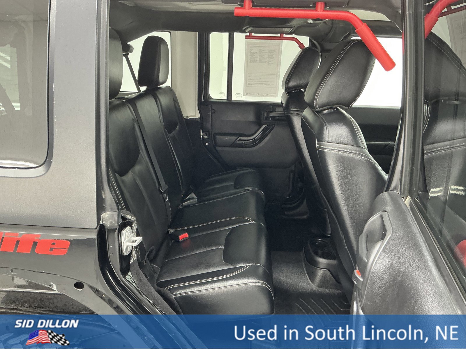 Used 2015 Jeep Wrangler Unlimited Rubicon image 22