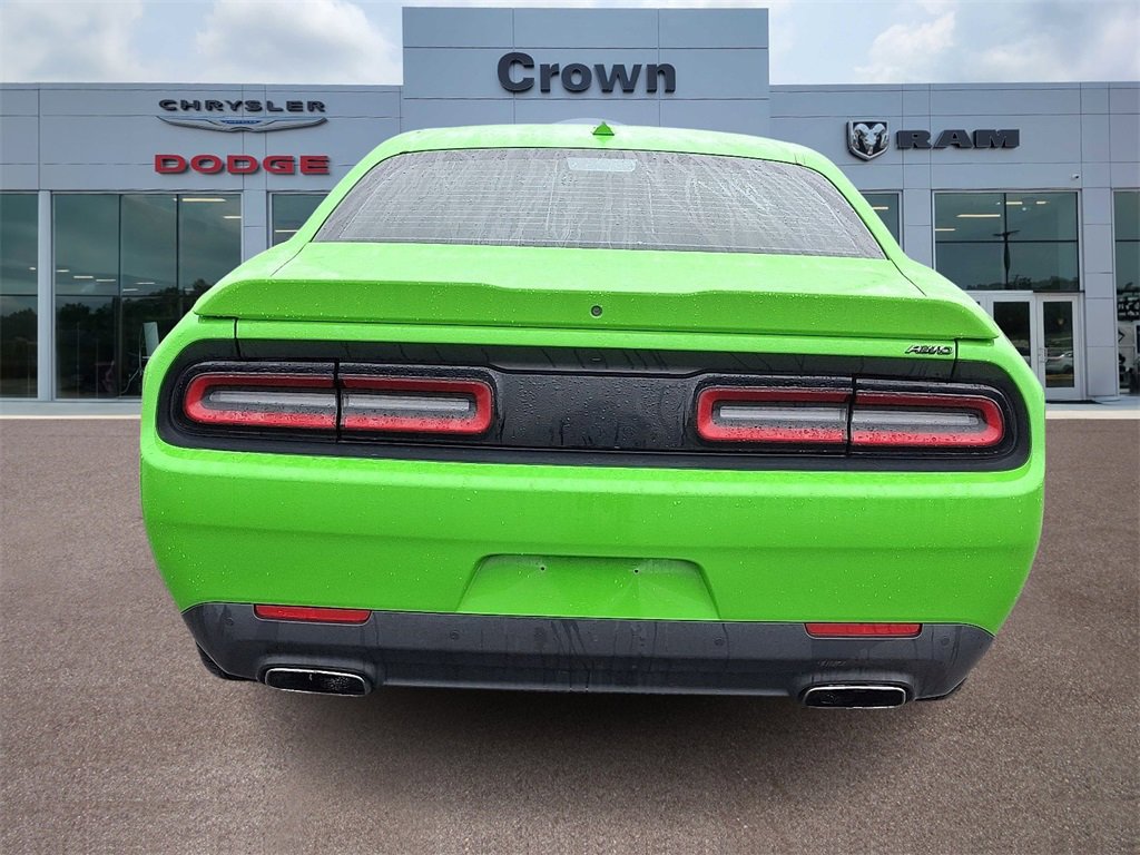 Used 2017 Dodge Challenger GT image 5