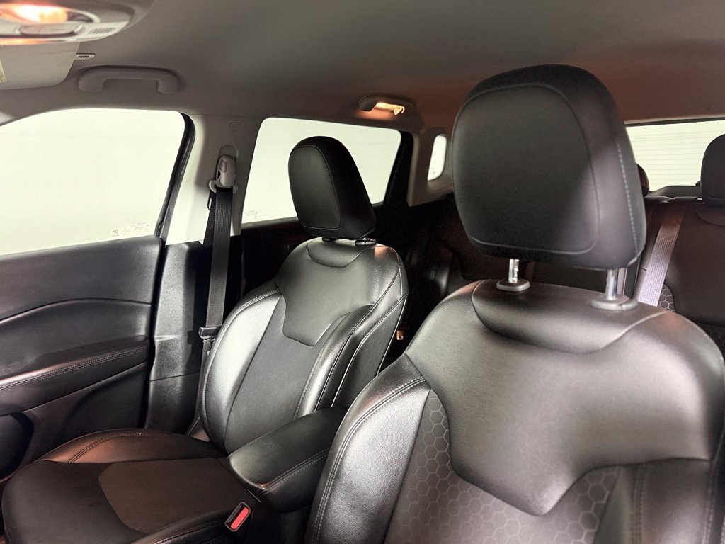 Used 2019 Jeep Compass Latitude AWD/4WD image 20