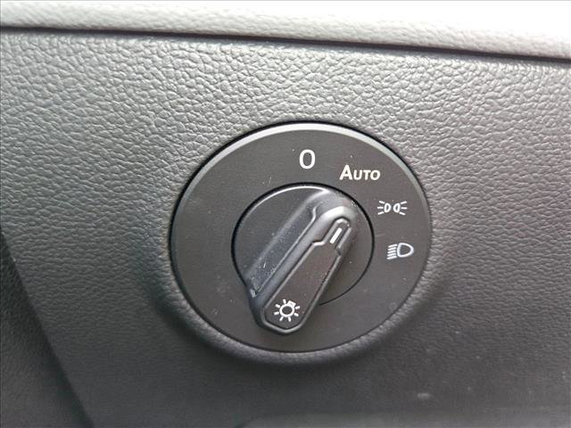 Used 2022 Volkswagen Taos SE image 18