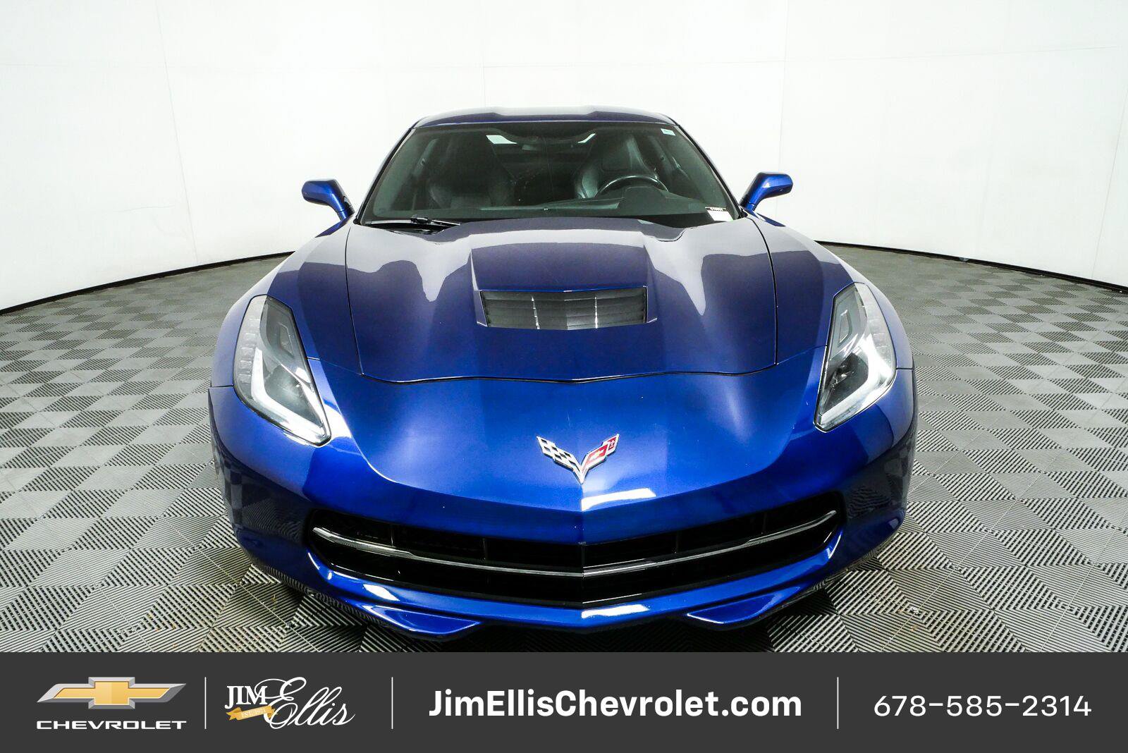 Used 2017 Chevrolet Corvette Stingray Coupe w/ 1LT RWD image 23