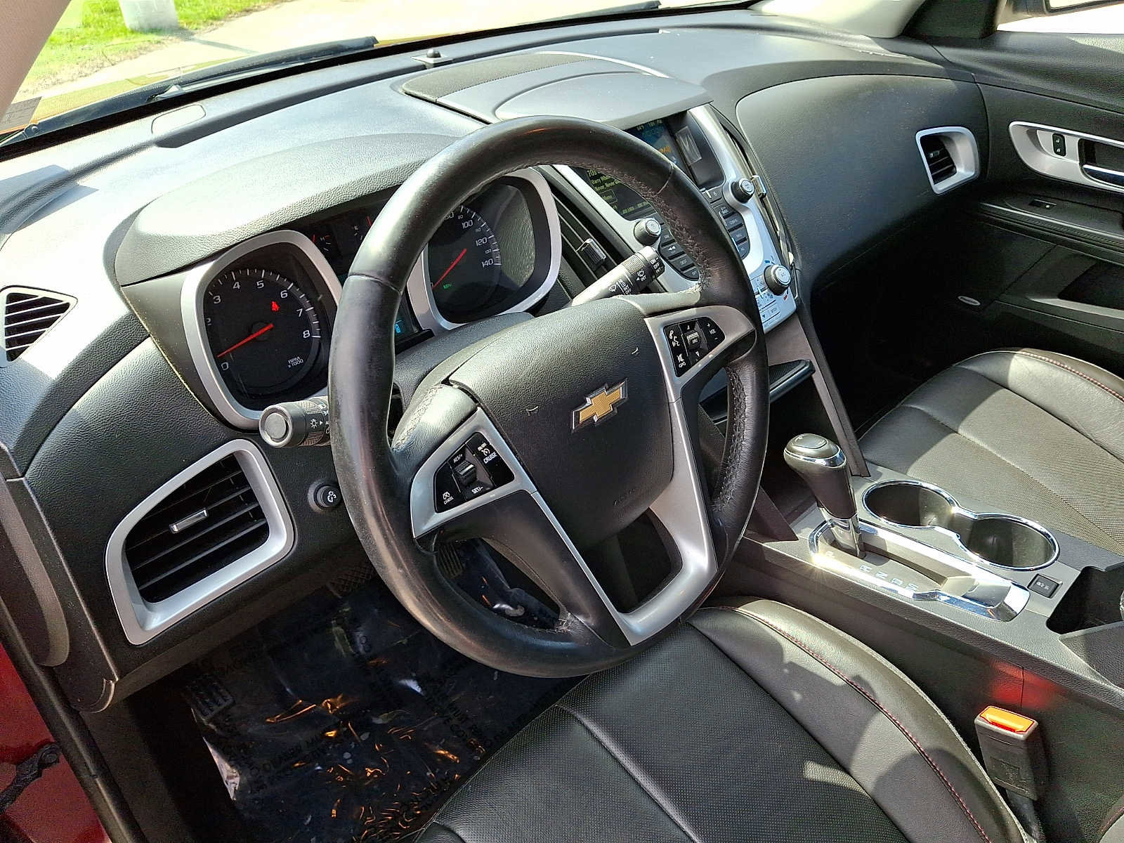 Used 2016 Chevrolet Equinox LTZ w/ Enhanced Convenience Package image 15