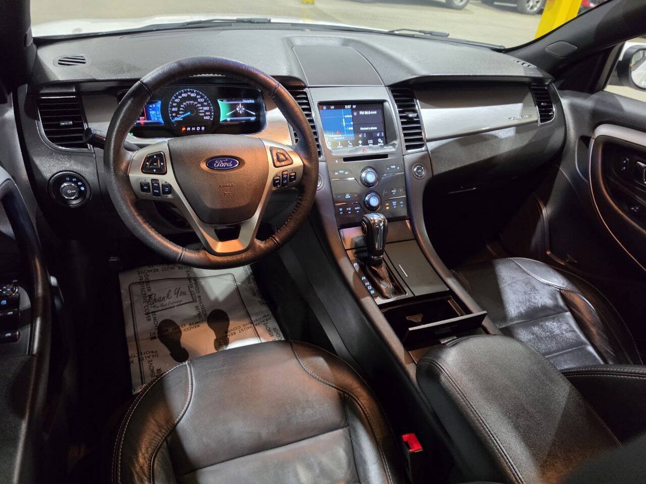 Used 2016 Ford Taurus SEL FWD image 29