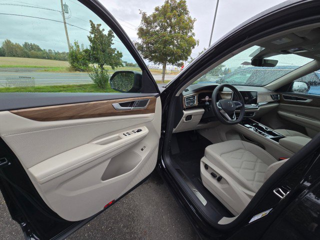 New 2026 Volkswagen Atlas SE image 22