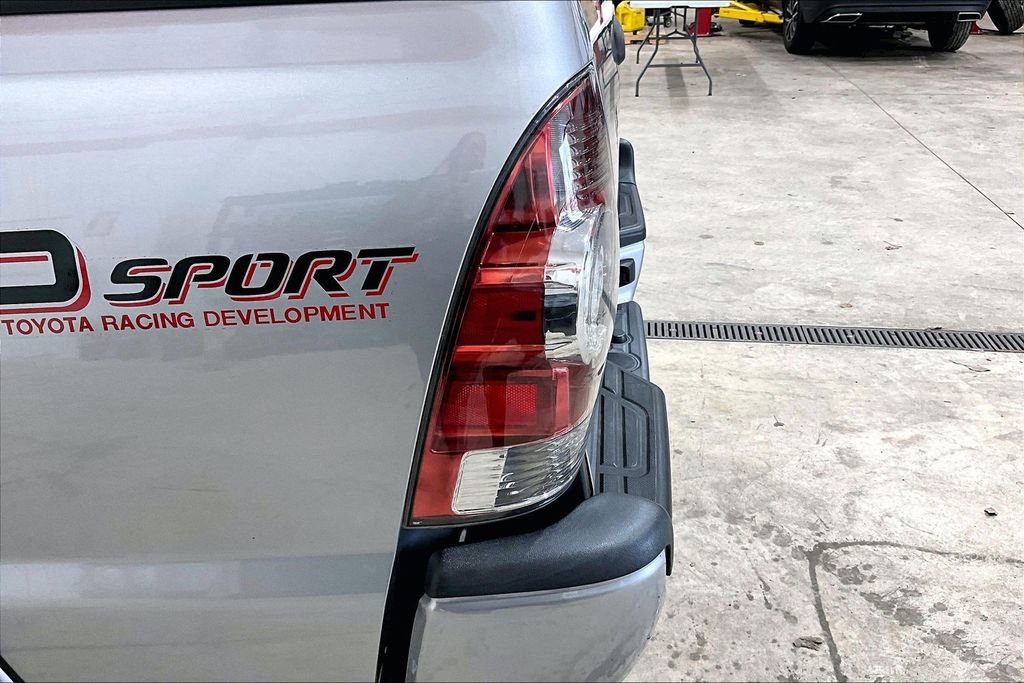 Used 2015 Toyota Tacoma 4x4 Double Cab w/ TRD Sport Package image 26