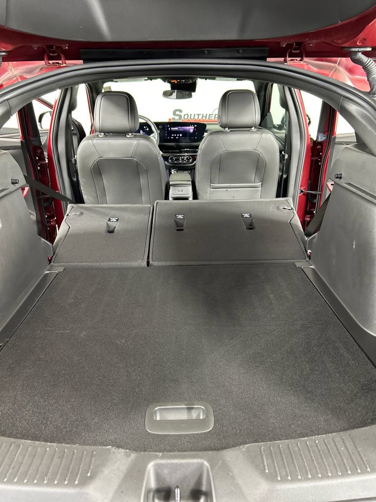 Used 2024 Buick Envista Sport Touring w/ Convenience I Package FWD image 20