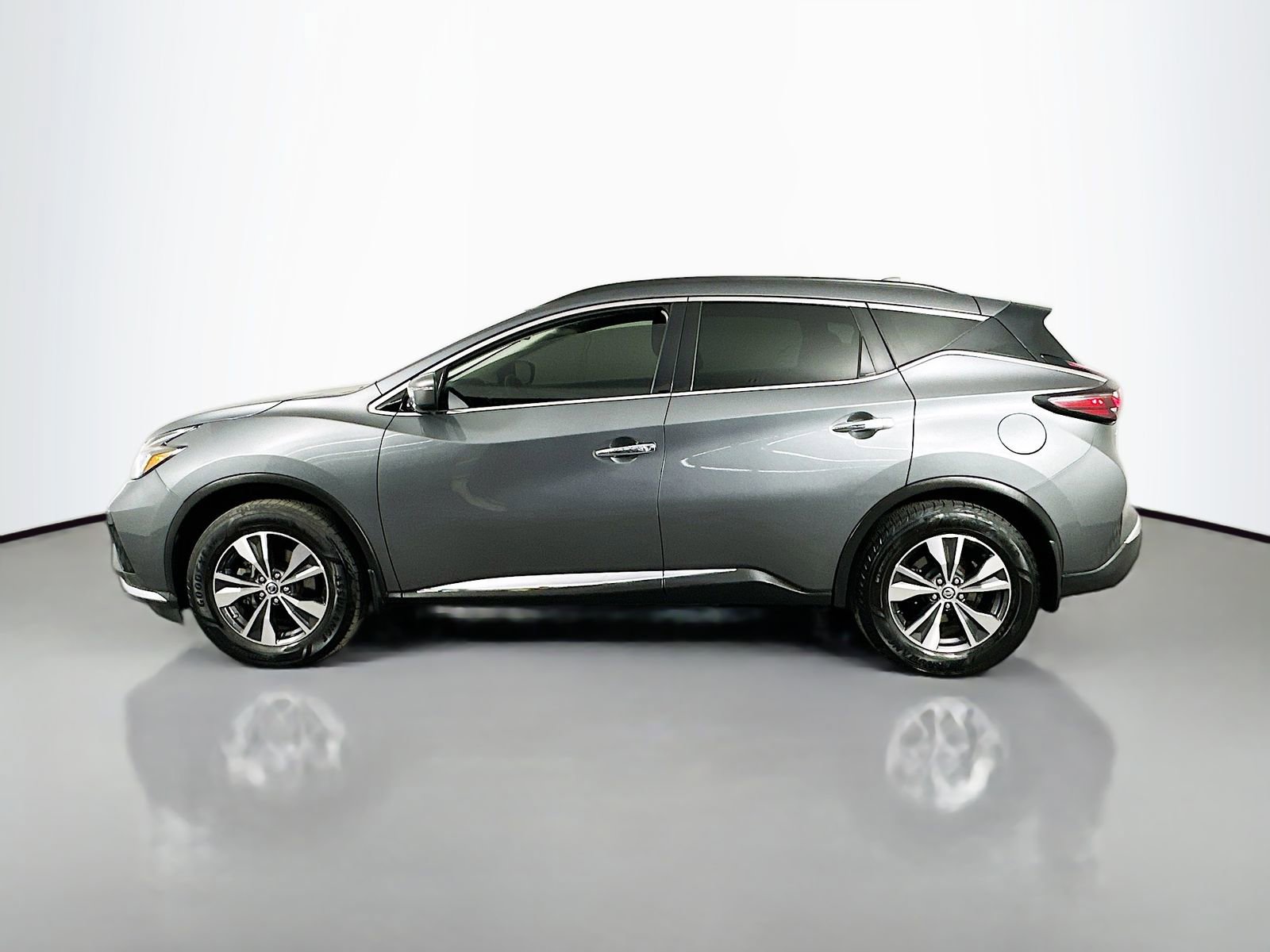 Used 2019 Nissan Murano SV image 4
