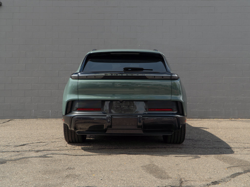 New 2026 Porsche Cayenne Electric AWD/4WD image 6
