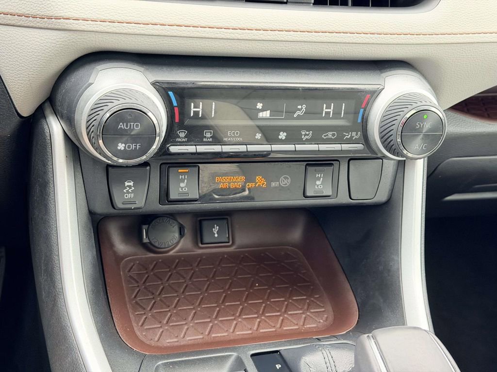 Certified 2021 Toyota RAV4 Limited image 5
