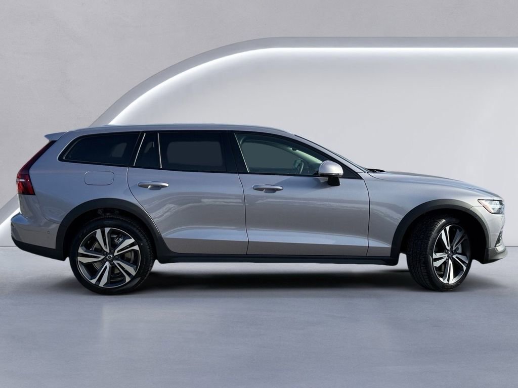 New 2026 Volvo V60 B5 Cross Country Plus w/ Protection Package Premier image 3