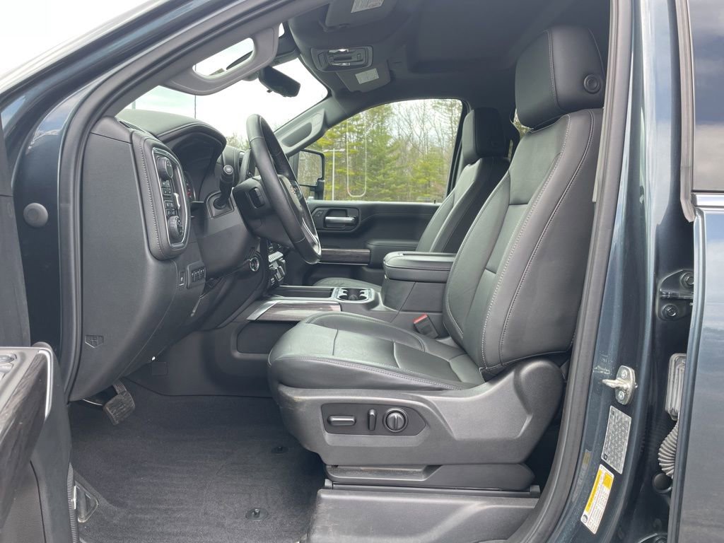 Used 2020 Chevrolet Silverado 2500 LTZ w/ LTZ Plus Package image 33