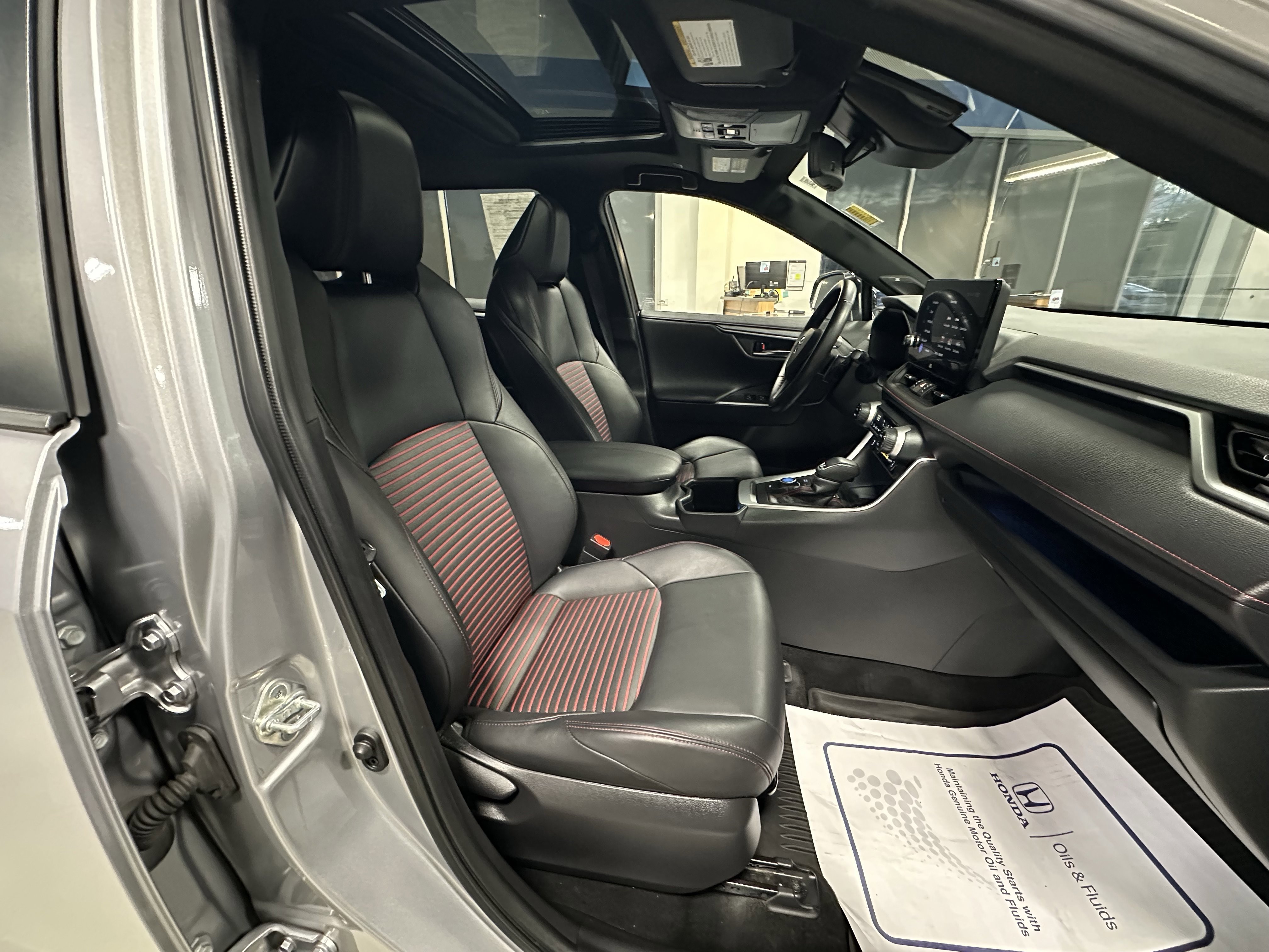 Used 2023 Toyota RAV4 XSE image 33