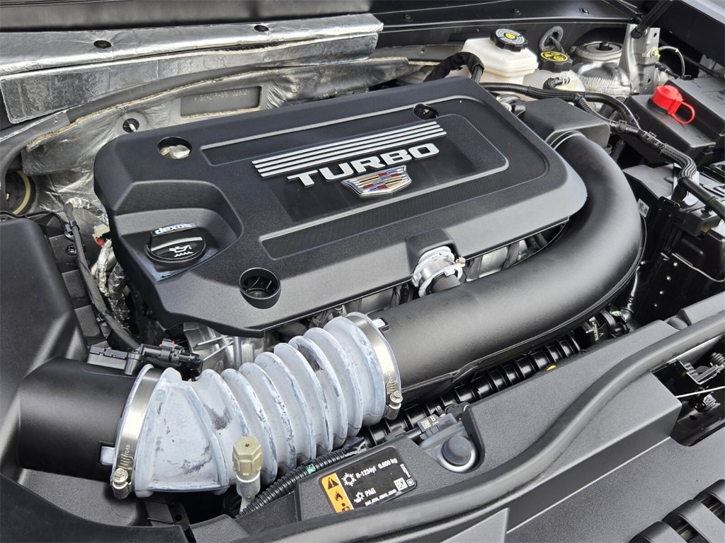 Used 2024 Cadillac XT4 Luxury w/ Cold Weather Package image 19