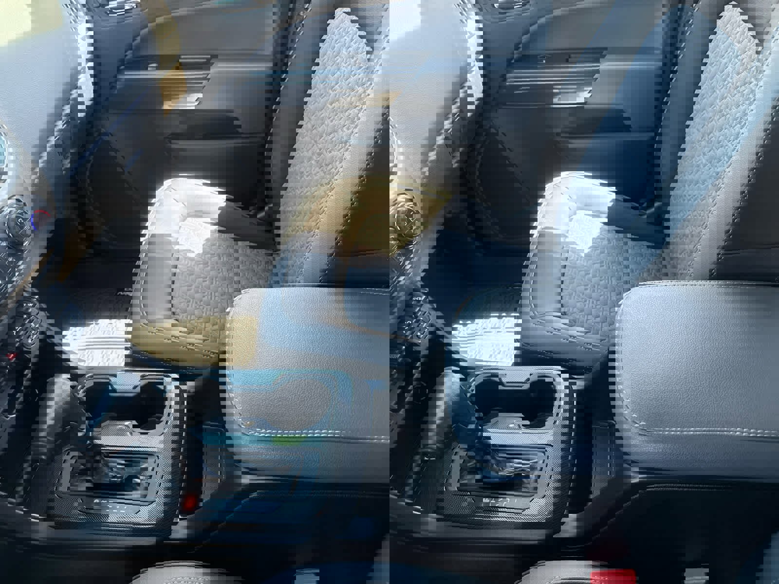 Used 2018 Chevrolet Colorado Z71 AWD/4WD image 19