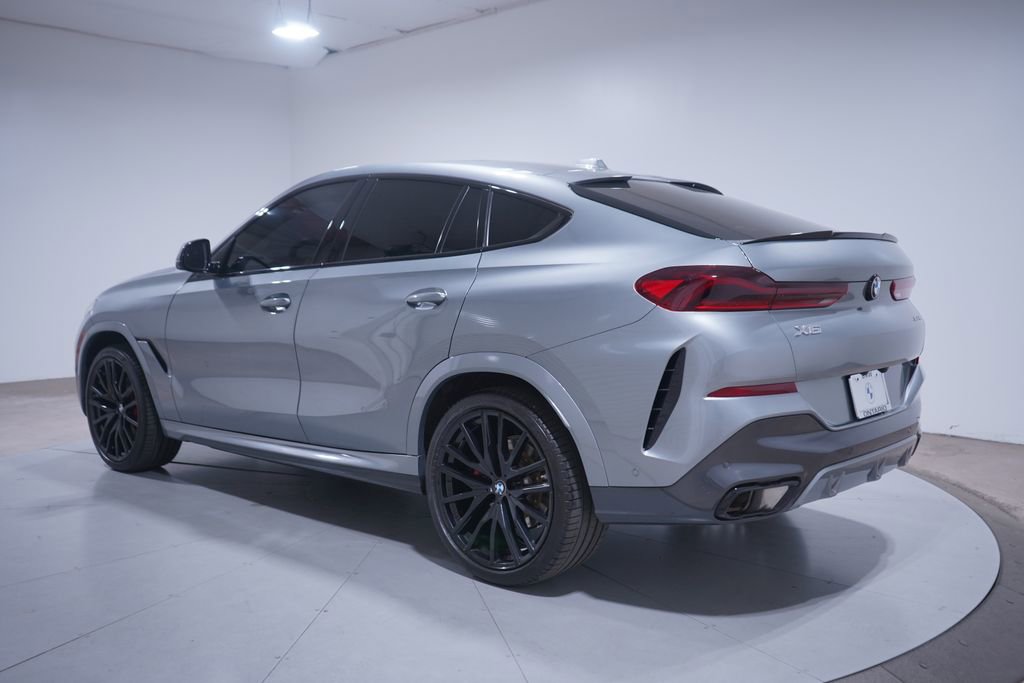 Used 2024 BMW X6 xDrive40i w/ Executive Package image 3