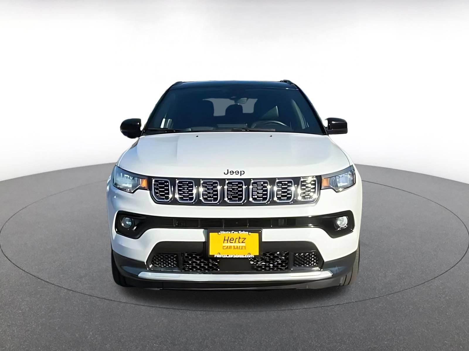 Used 2025 Jeep Compass Limited AWD/4WD image 4