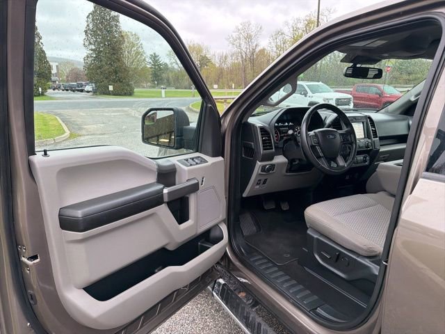 Used 2019 Ford F150 XLT w/ Equipment Group 302A Luxury AWD/4WD image 16