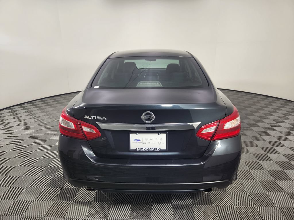 Used 2016 Nissan Altima 2.5 S w/ Power Driver Seat Package FWD image 4
