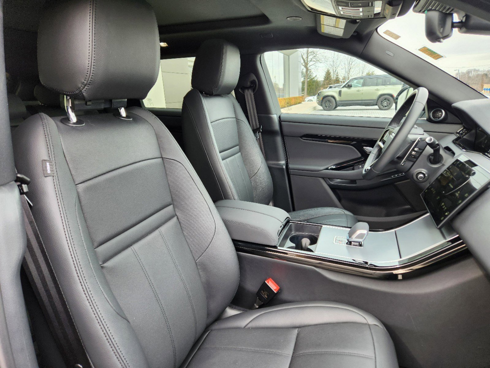 Certified 2024 Land Rover Range Rover Evoque S AWD/4WD image 16