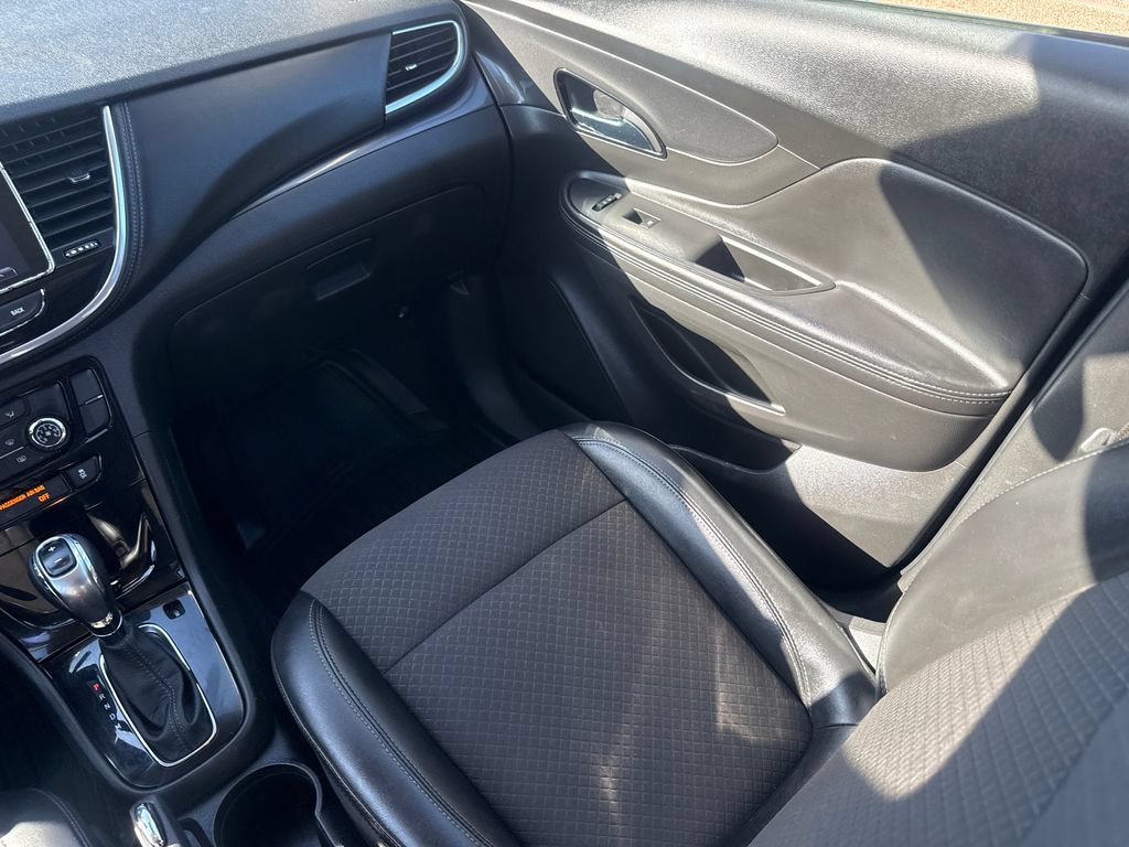 Used 2019 Buick Encore Sport Touring FWD image 15