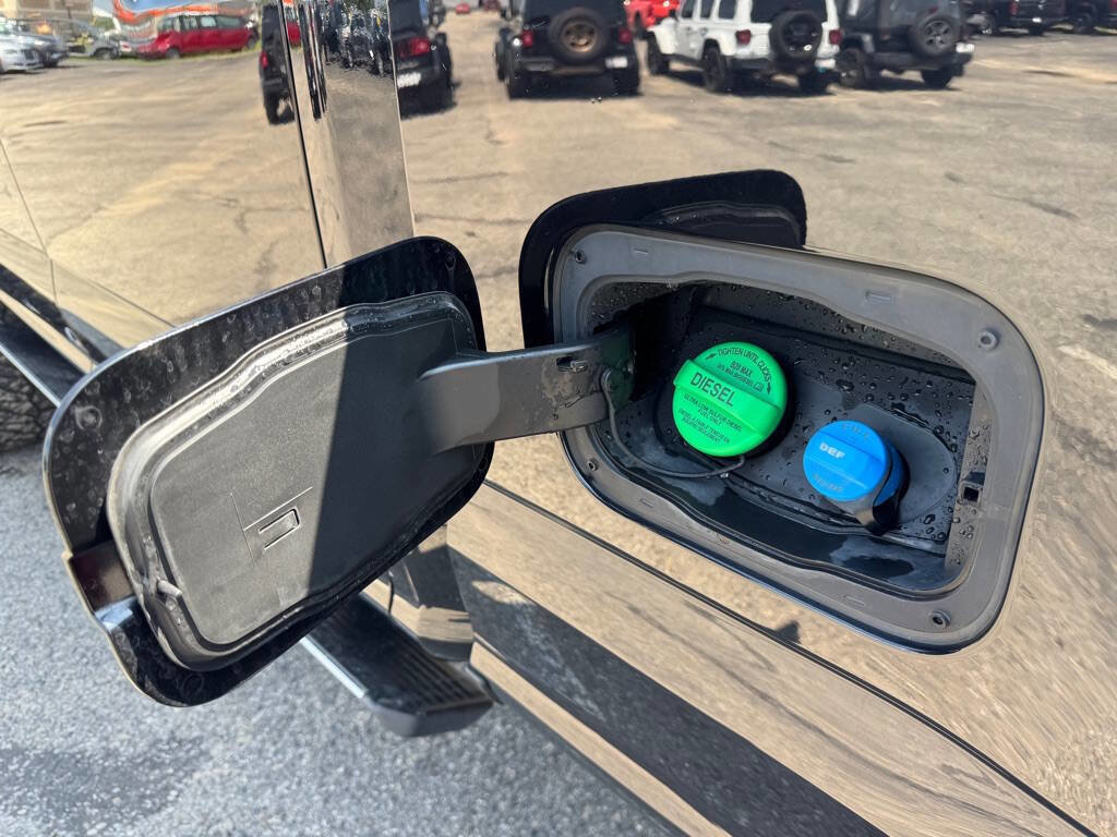 Used 2022 Ford F350 Platinum image 47