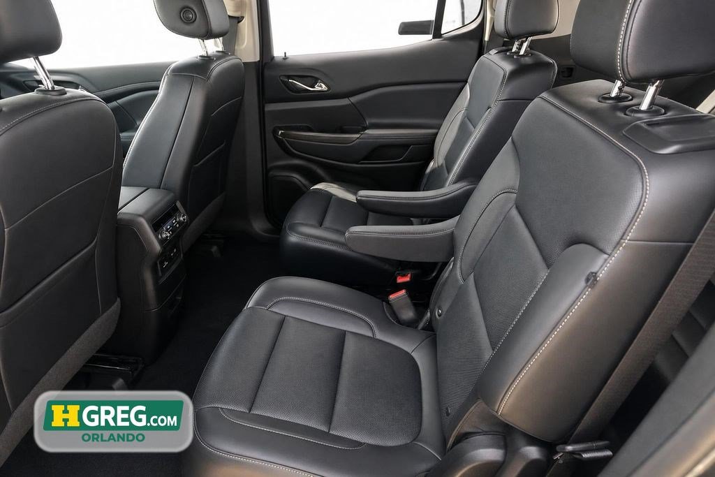 Used 2022 GMC Acadia SLT w/ Elevation Edition FWD image 11