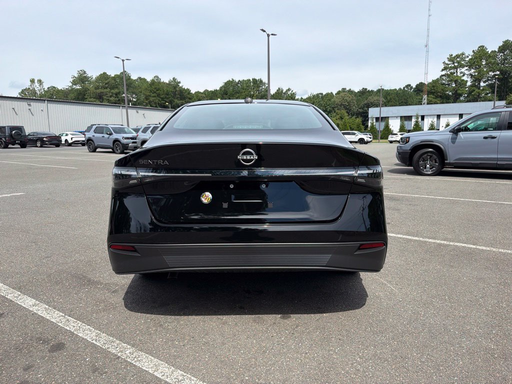 New 2027 Nissan Sentra SV w/ SV Convenience Package FWD image 5