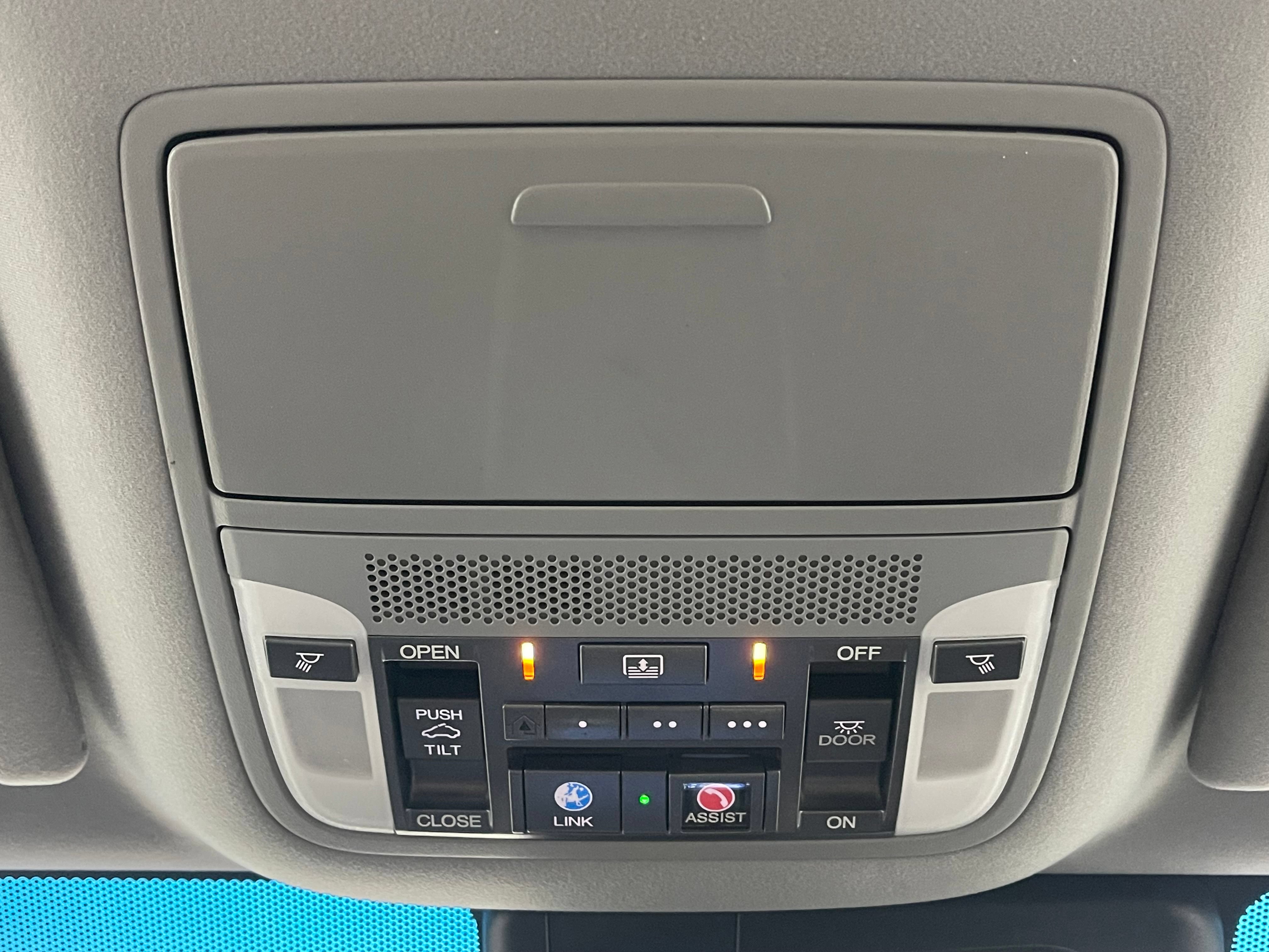 Used 2017 Acura RLX w/ Advance Package FWD image 25