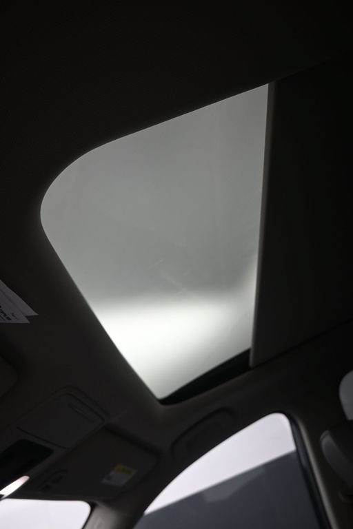 Certified 2024 Honda Pilot Touring image 19
