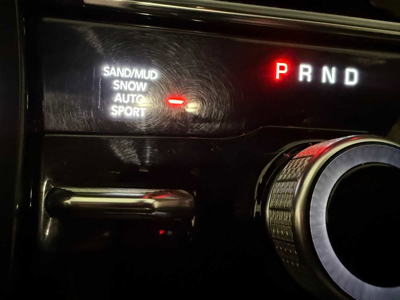 Used 2023 Jeep Grand Cherokee Limited w/ Black Appearance Package image 36