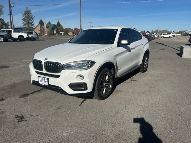 Used 2015 BMW X6 xDrive50i w/ Executive Package image 3