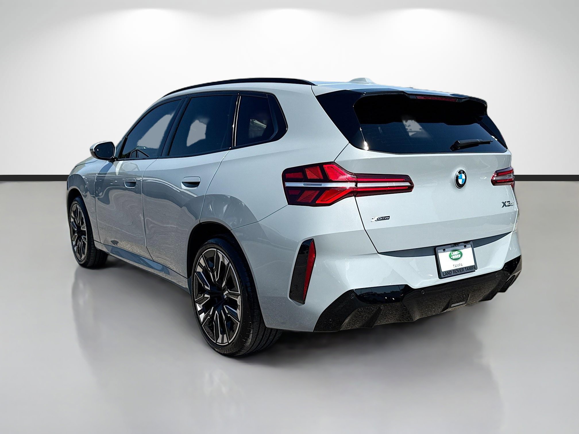 Used 2026 BMW X3 xDrive30 w/ M Sport Package AWD/4WD image 3