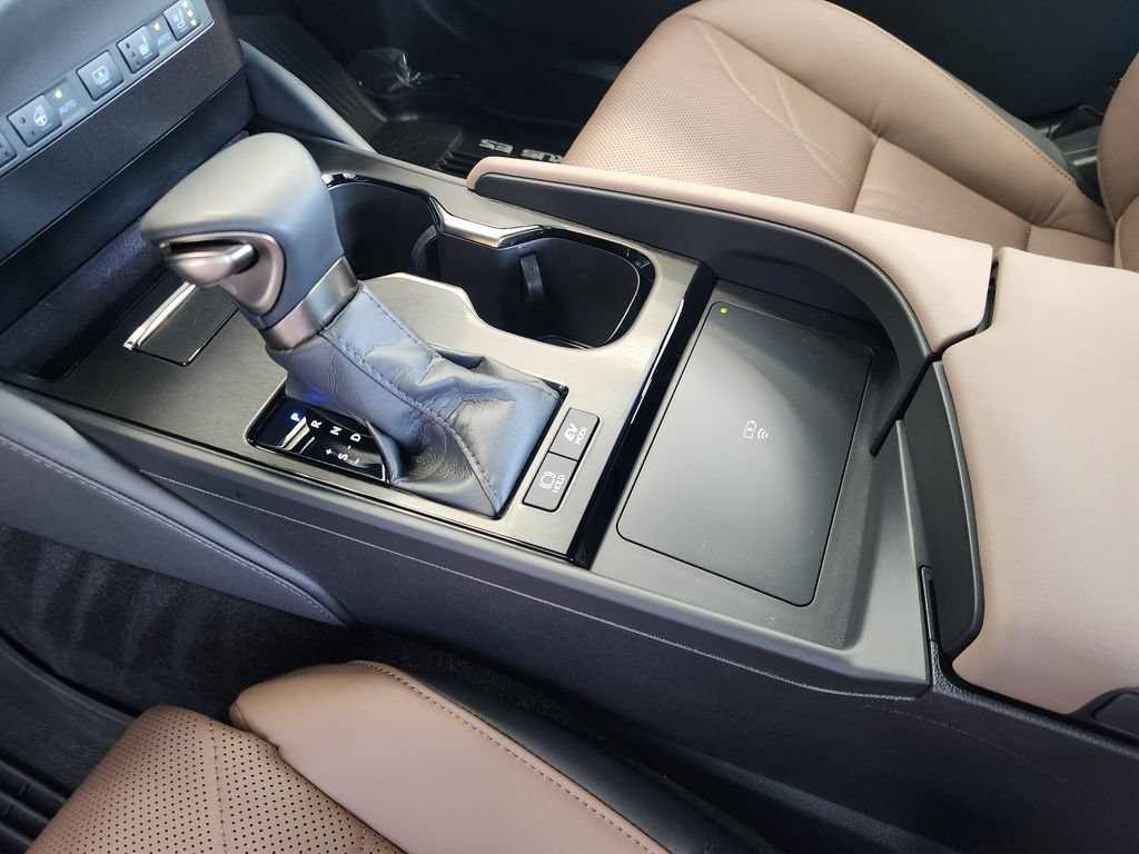 Certified 2023 Lexus ES 300h Ultra Luxury w/ Accessory Package (Z2) FWD image 19