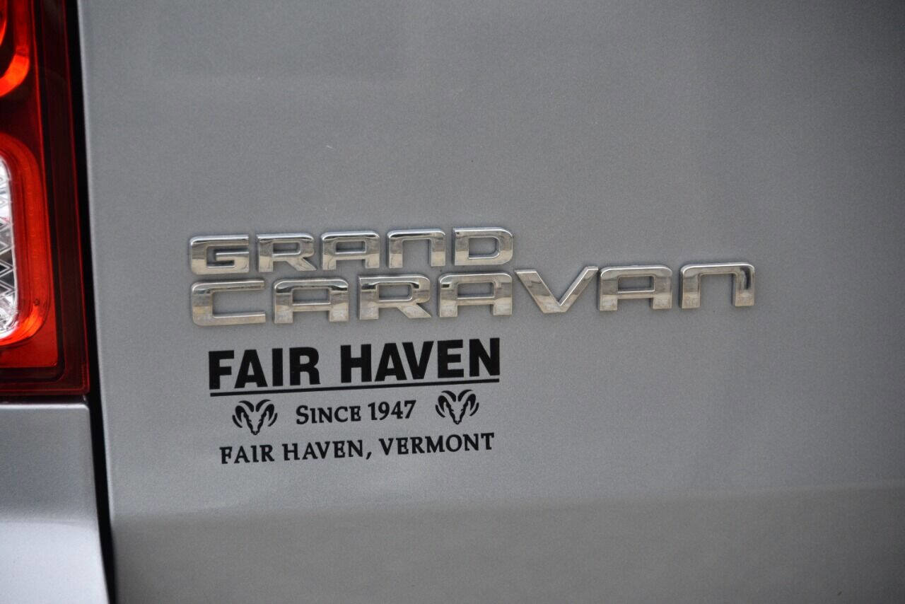 Used 2019 Dodge Grand Caravan SXT image 31