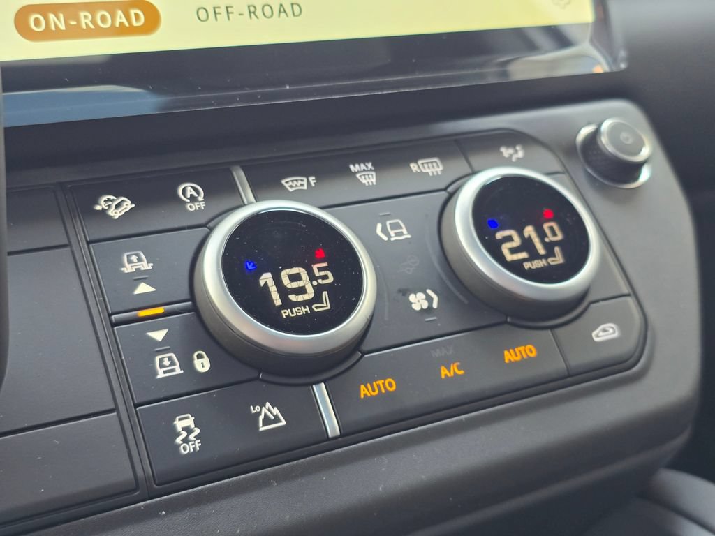 New 2026 Land Rover Defender 110 S AWD/4WD image 24