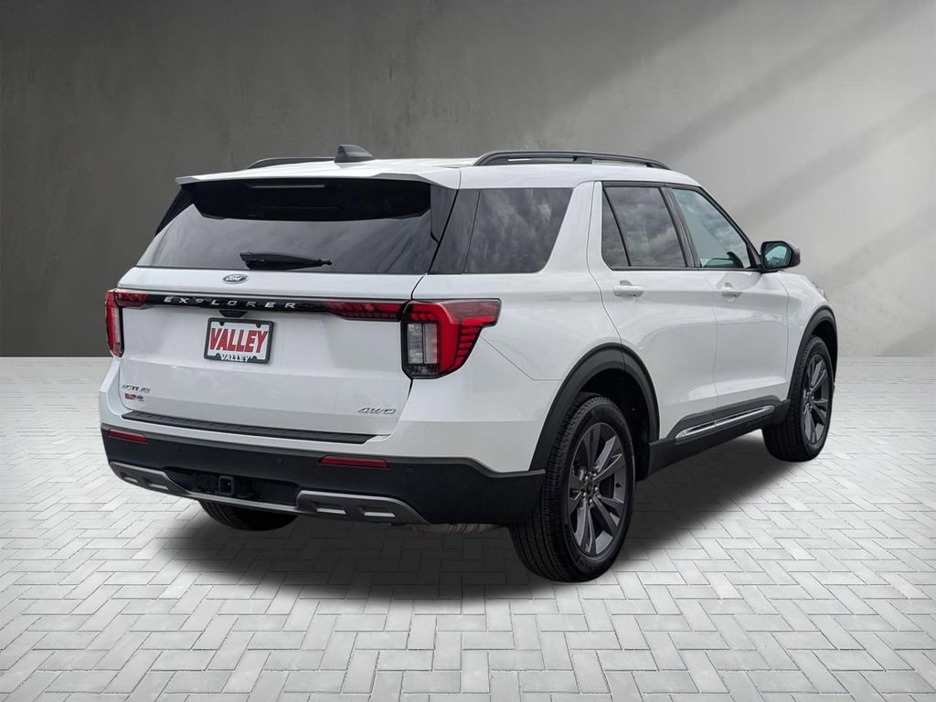 New 2025 Ford Explorer Active w/ Active Comfort Package image 9