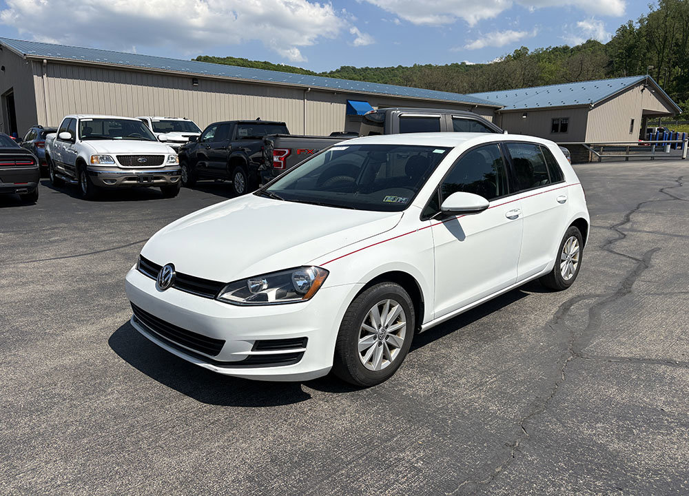 Used 2016 Volkswagen Golf S FWD image 1
