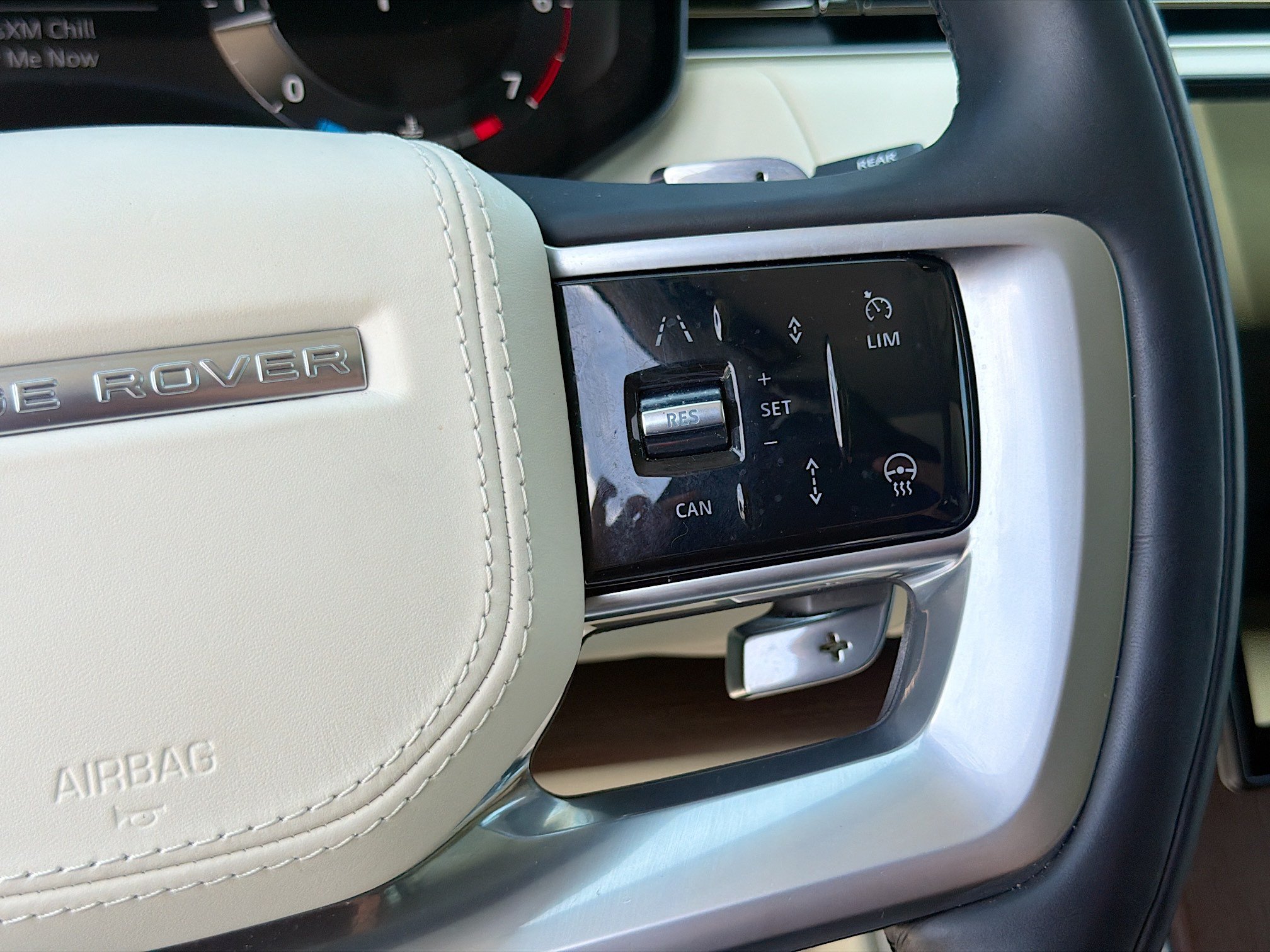 Used 2024 Land Rover Range Rover SE AWD/4WD image 39