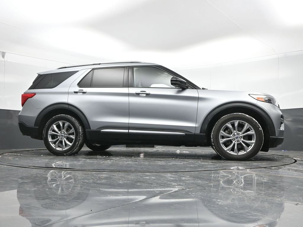 Used 2022 Ford Explorer Limited w/ Equipment Group 301A image 49