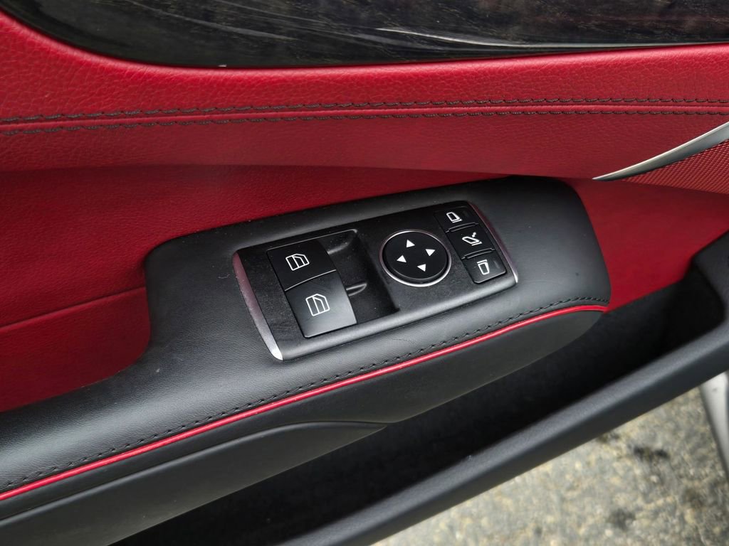 Used 2019 Mercedes-Benz SL 550 image 15