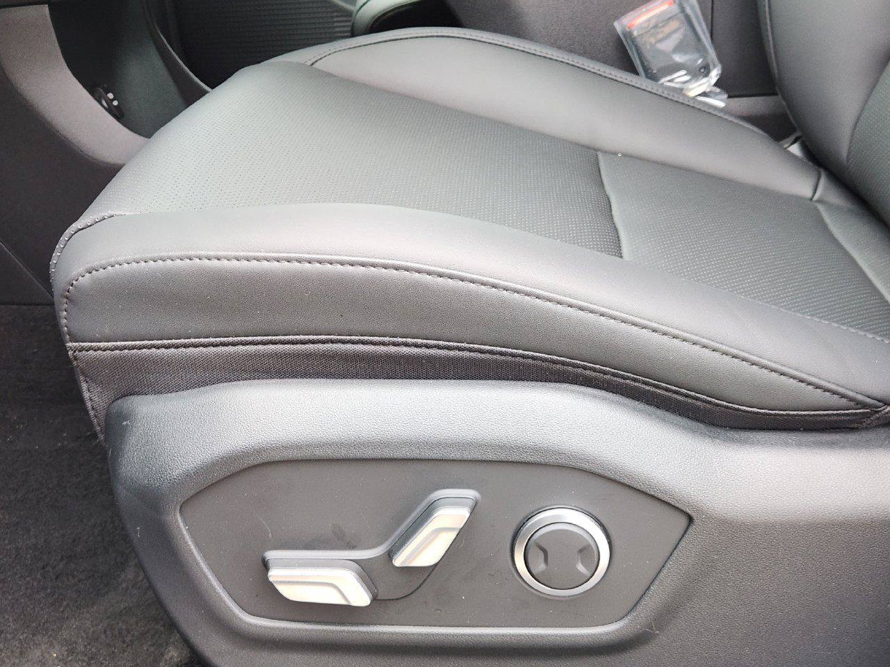 New 2026 Hyundai Santa Fe SEL FWD image 23