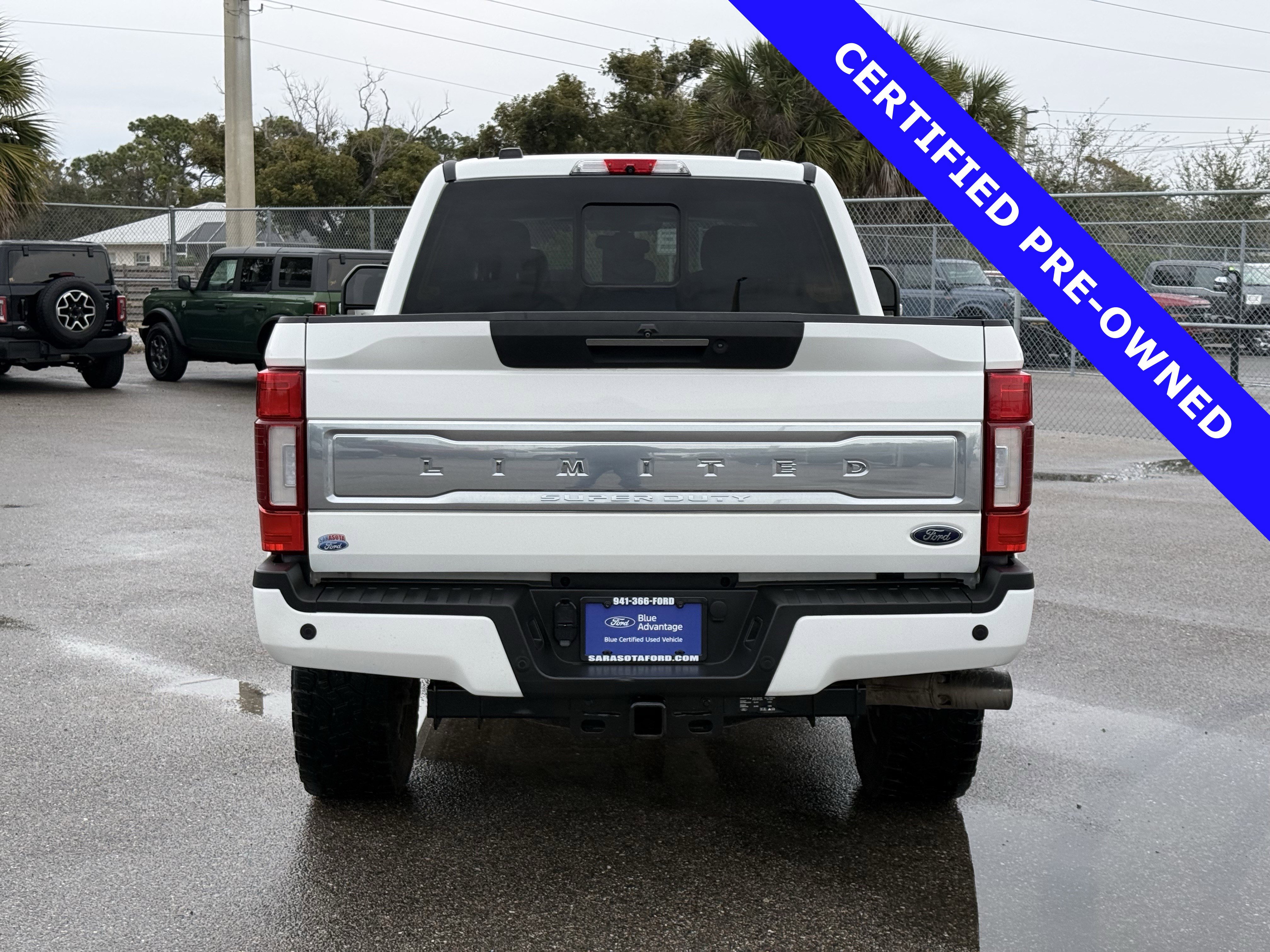Certified 2022 Ford F250 Limited w/ FX4 Off-Road Package image 5