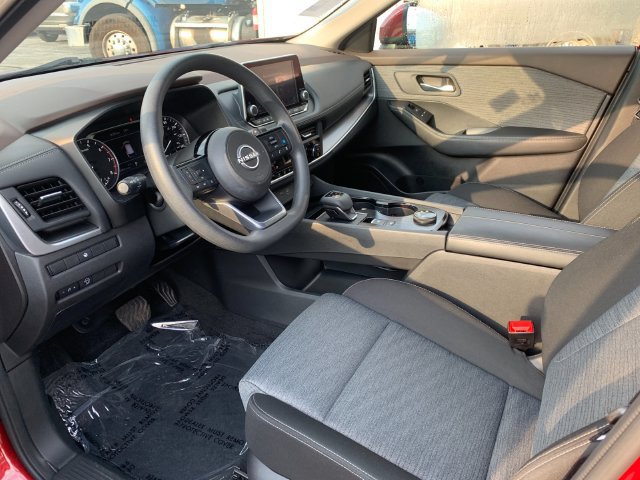 Used 2023 Nissan Rogue SV AWD/4WD image 10